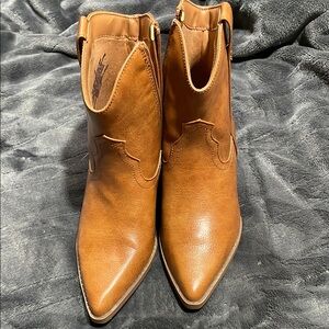 Women's Tan Leather Ankle Boots